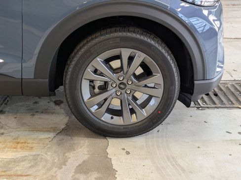 New 2026 Ford Explorer Active w/ Active Comfort Package image 22