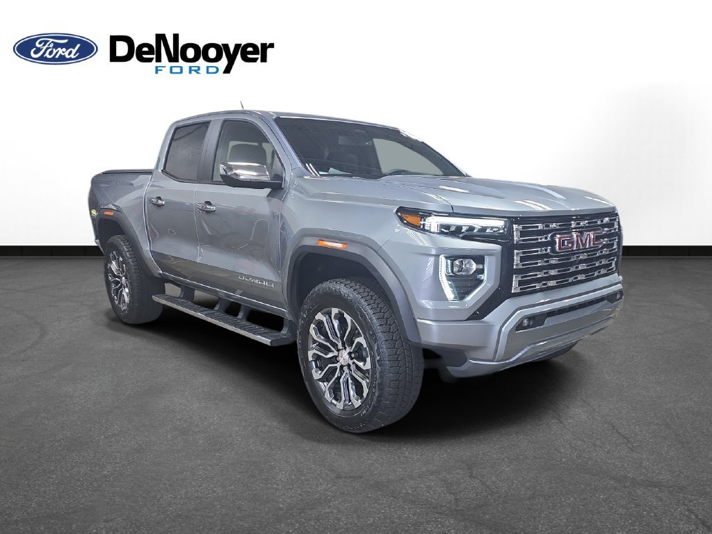 Used 2026 GMC Canyon Denali AWD/4WD image 4