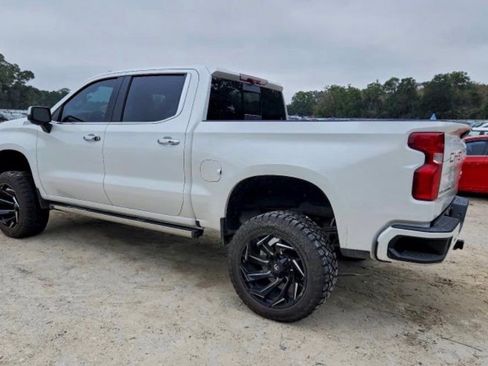 Used 2020 Chevrolet Silverado 1500 High Country w/ Technology Package image 2