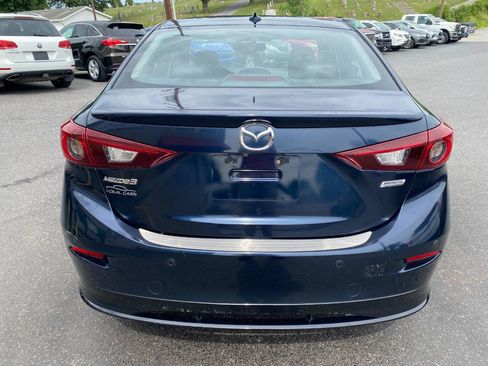 Used 2014 MAZDA MAZDA3 i Grand Touring w/ Appearance Package FWD image 4