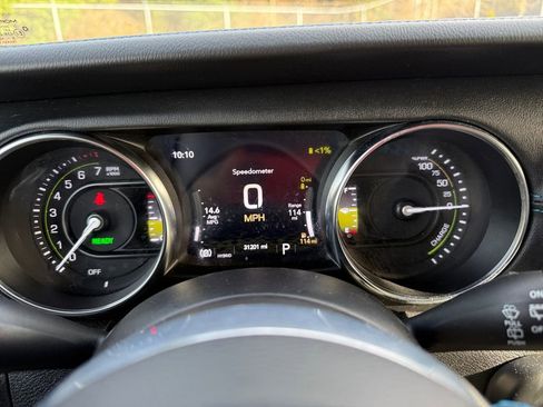 Certified 2021 Jeep Wrangler Unlimited Rubicon 4xe w/ Cold Weather Group image 15