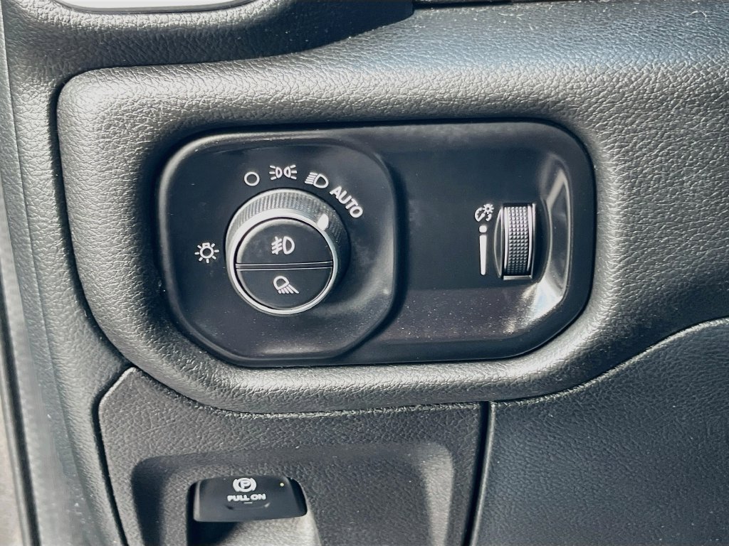 Used 2022 RAM 1500 Big Horn RWD image 10