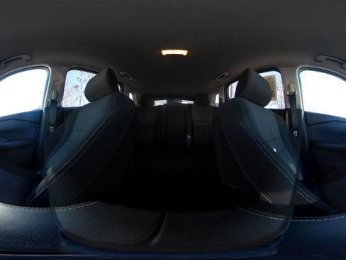 Used 2025 Nissan Rogue SV image 44