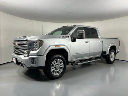 Used 2021 GMC Sierra 3500 Denali image 3