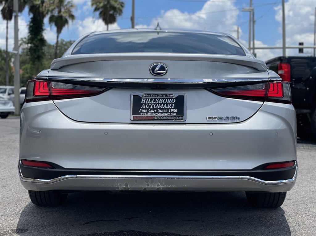 Used 2020 Lexus ES 300h w/ Premium Package FWD image 9