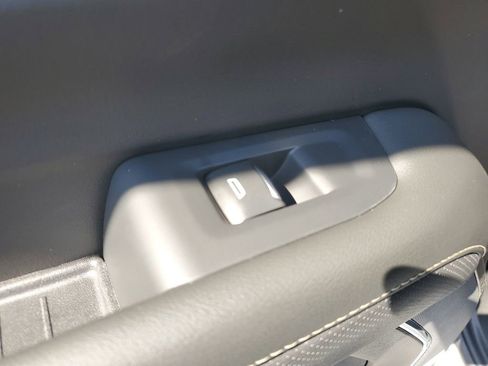 New 2026 Chevrolet Tahoe Premier image 18