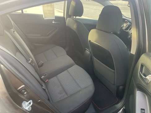 Used 2014 Kia Forte LX w/ Popular Package image 10