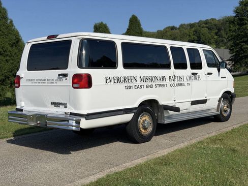 Used 1994 Dodge B350 RWD image 10
