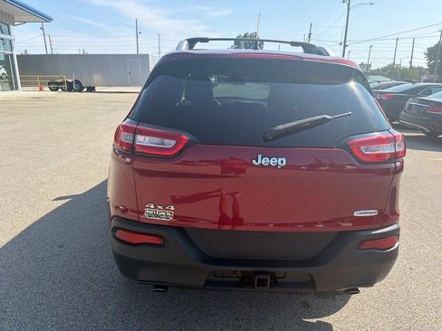 Used 2014 Jeep Cherokee Latitude w/ Cold Weather Group AWD/4WD image 7