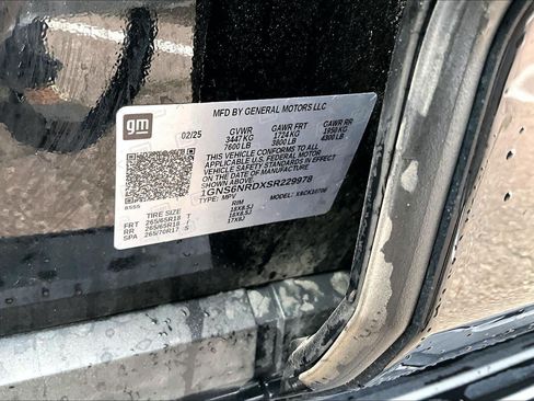 Used 2025 Chevrolet Tahoe LT AWD/4WD image 4