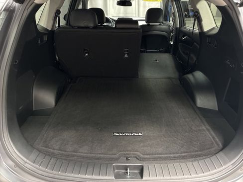 Used 2019 Hyundai Santa Fe FWD image 15