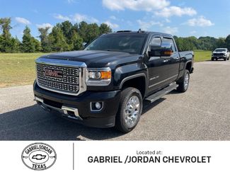 Used 2019 GMC Sierra 2500 Denali AWD/4WD video 1