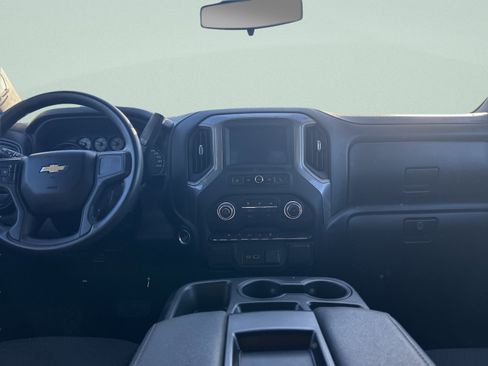 Used 2022 Chevrolet Silverado 1500 Custom image 40