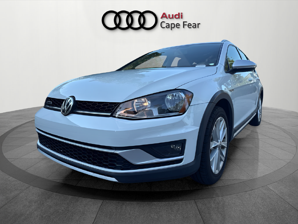 Used 2017 Volkswagen Golf Alltrack AWD/4WD image 13