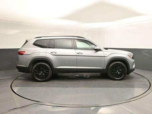 New 2026 Volkswagen Atlas SE FWD image 26