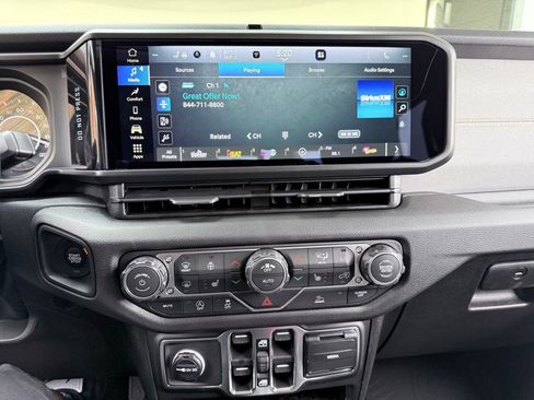 New 2026 Jeep Gladiator Sport image 15