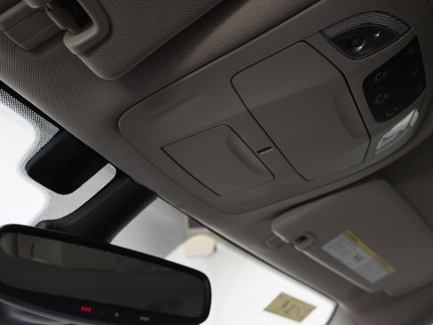 Used 2020 Chrysler Pacifica Touring-L Plus FWD image 14