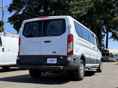 Used 2017 Ford Transit 350 XLT RWD image 7