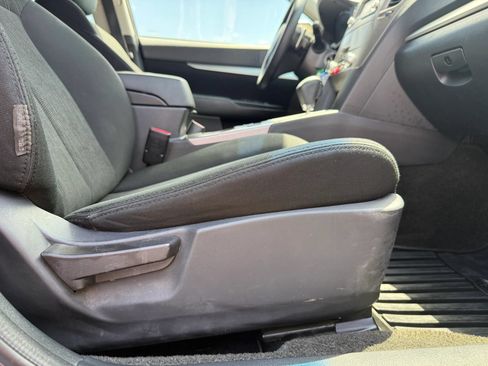 Used 2014 Subaru Outback 2.5i Premium AWD/4WD image 40