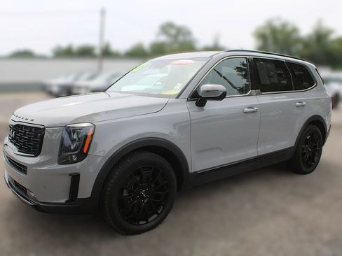 Used 2022 Kia Telluride SX w/ SX Prestige Package AWD/4WD image 17