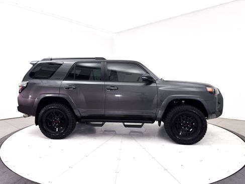Used 2018 Toyota 4Runner SR5 Premium AWD/4WD image 39