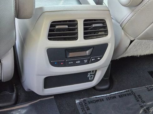 Certified 2021 Honda Pilot Special Edition image 18