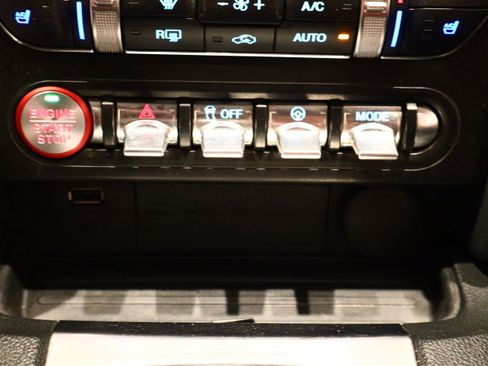 Used 2019 Ford Mustang Premium image 24