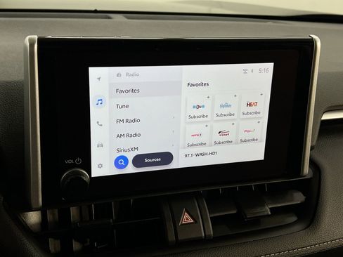 Used 2024 Toyota RAV4 AWD Hybrid image 22