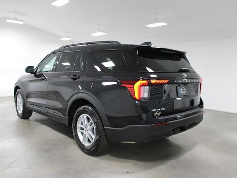 New 2026 Ford Explorer Active RWD image 6
