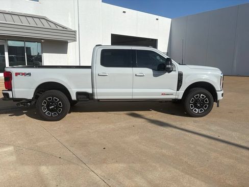 Used 2026 Ford F250 Platinum AWD/4WD image 5