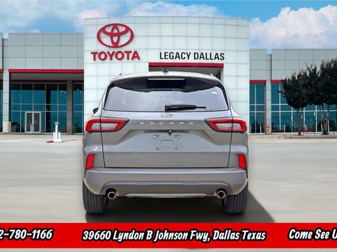 Used 2024 Ford Escape ST-Line FWD image 8