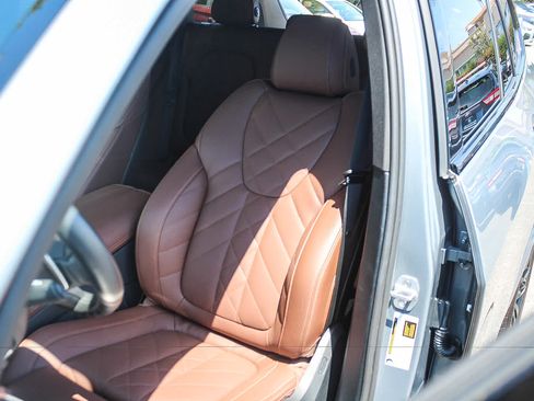 Used 2026 BMW X5 sDrive40i w/ M Sport Package RWD image 25