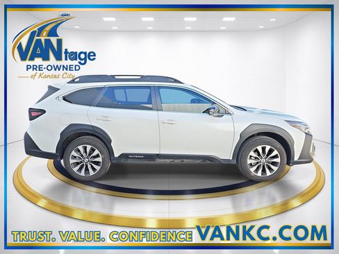 Certified 2025 Subaru Outback Limited image 5