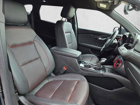 Used 2025 Chevrolet Blazer RS image 21