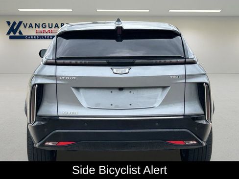 Used 2024 Cadillac Lyriq Luxury image 8