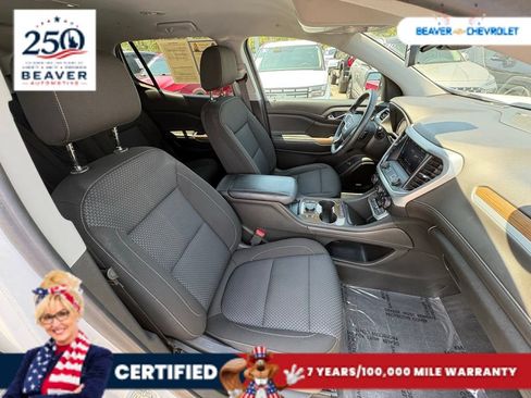 Used 2022 GMC Acadia SLE w/ Driver Convenience Package FWD image 25