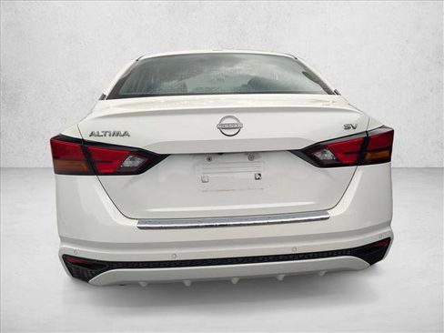 Certified 2023 Nissan Altima 2.5 SV image 3
