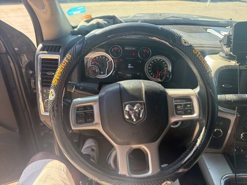 Used 2016 RAM 2500 Laramie w/ Convenience Group image 9