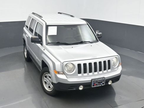 Used 2012 Jeep Patriot Sport w/ PWR Value Group image 32