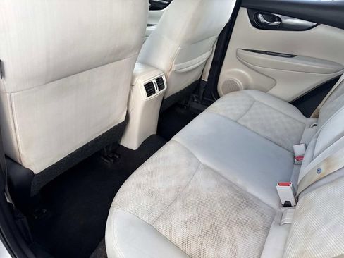 Certified 2018 Nissan Rogue Sport SV image 14