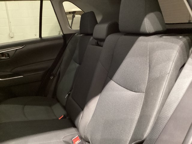 Used 2023 Toyota RAV4 LE AWD/4WD image 19