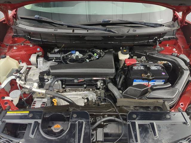 Used 2014 Nissan Rogue SV w/ SV Premium Package FWD image 22