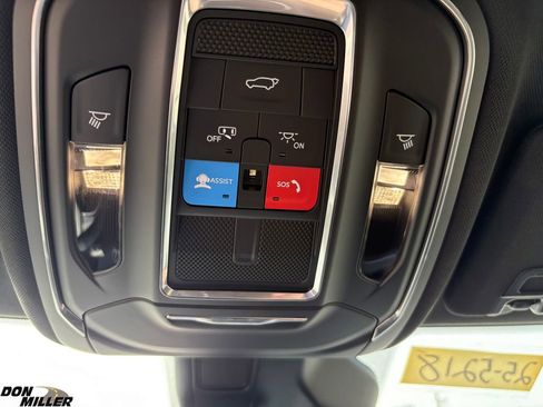 Certified 2025 Jeep Grand Cherokee L Laredo image 22