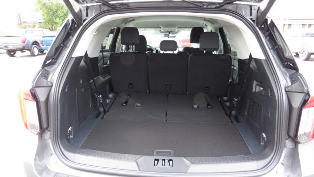 Used 2026 Ford Explorer Active AWD/4WD image 29