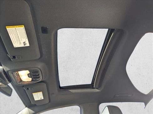 Certified 2024 GMC Canyon AT4X image 16