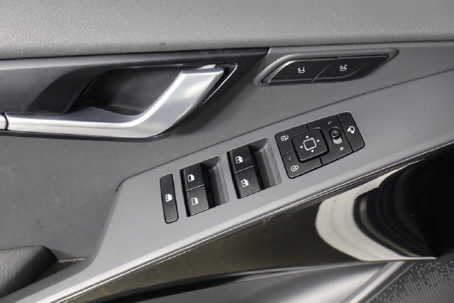 Certified 2023 Kia Niro Wave FWD image 20
