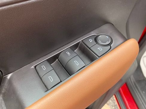 Certified 2024 GMC Canyon AT4 w/ Canyon Safety Plus Package AWD/4WD image 18