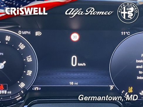 New 2025 Alfa Romeo Tonale w/ Premium Package image 26