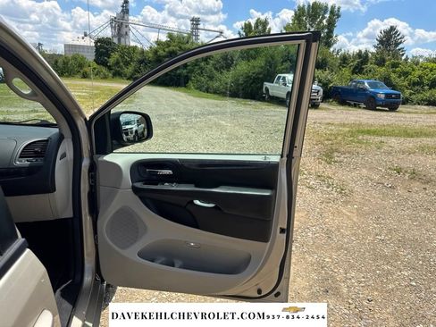Used 2014 Dodge Grand Caravan SE w/ Quick Order Package 29E SE FWD image 31