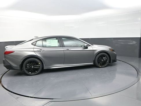 New 2026 Toyota Camry SE w/ Convenience Package FWD image 8